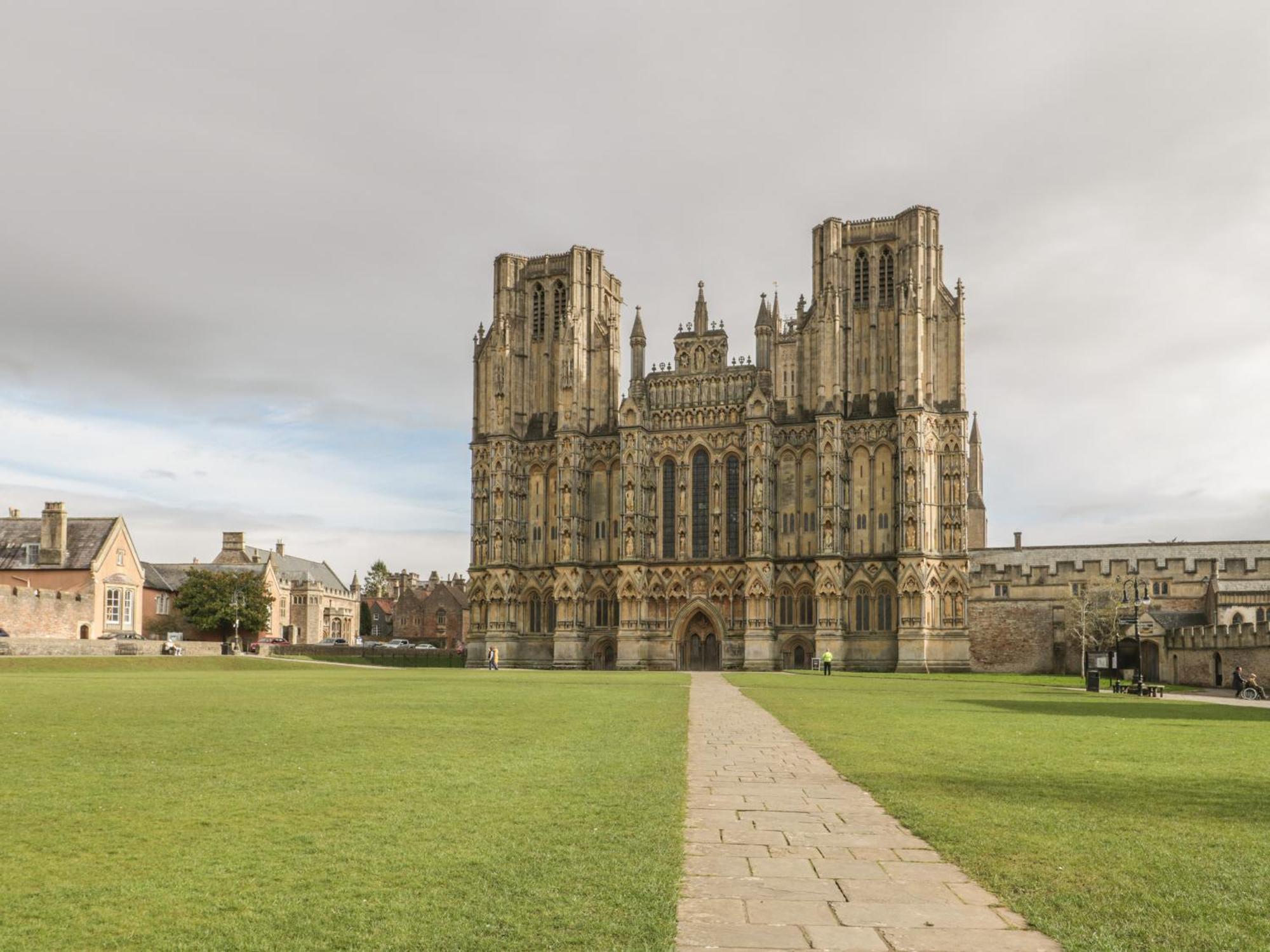 4 Priest Row Wells Exterior photo